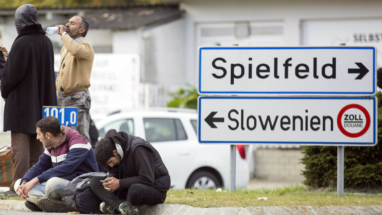 Österreich will Zahl der Flüchtlinge durch Grenzkontrollen begrenzen