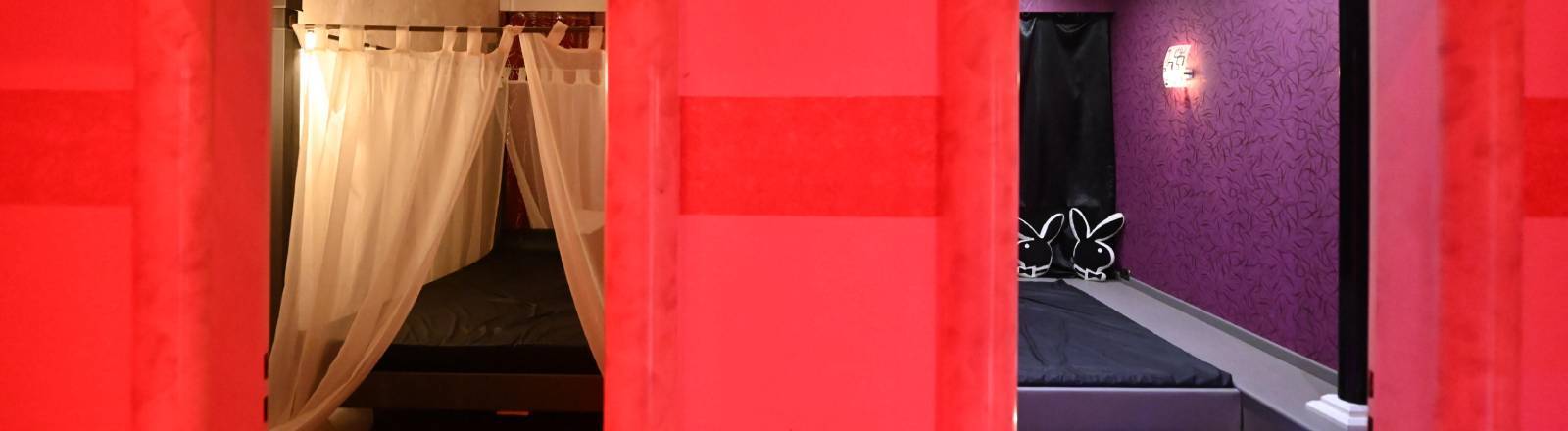 Räume, sogenannte Spielwiesen, im Swingerclub Extasia in München