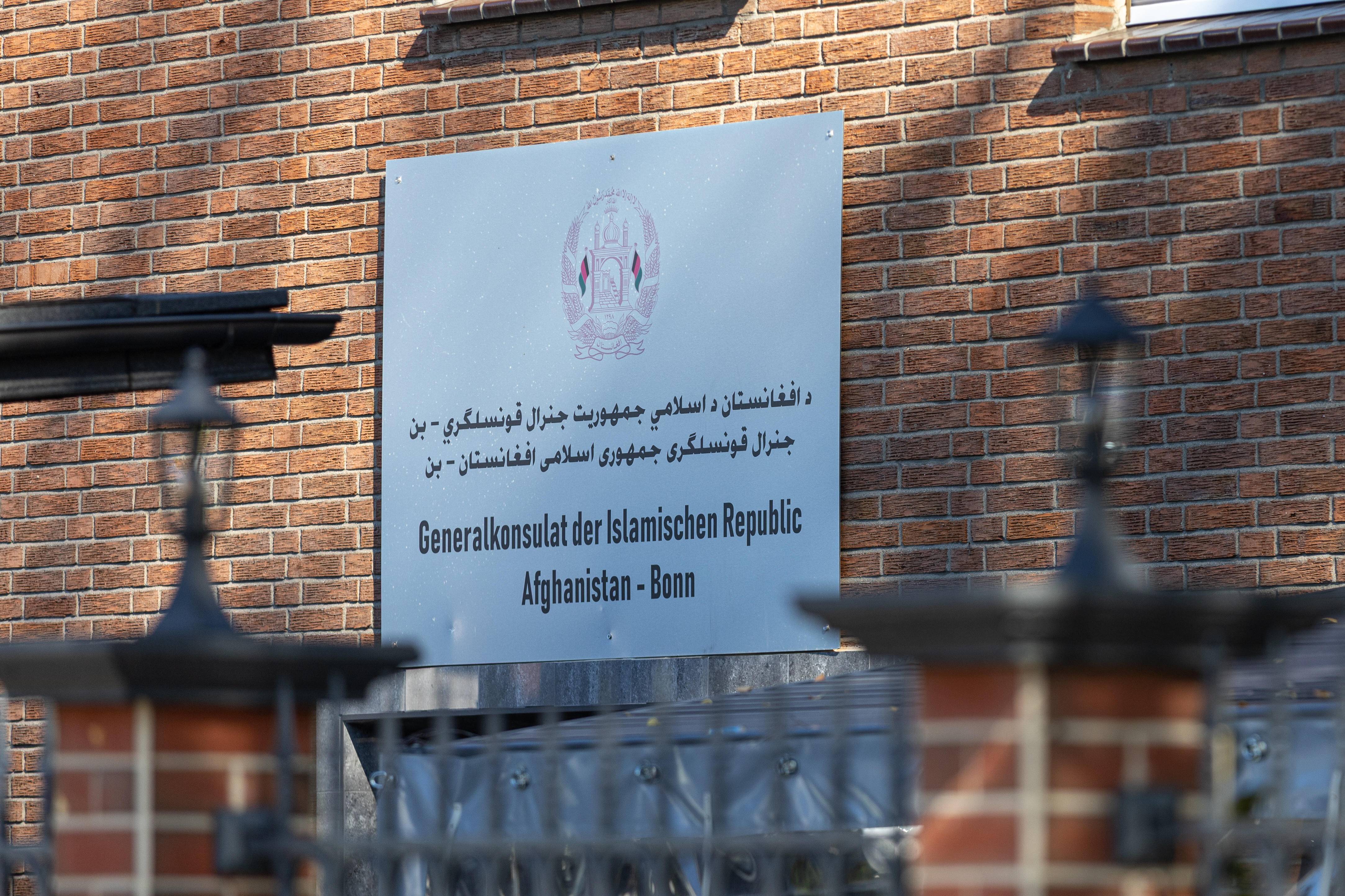 Schild am Eingang des Generalkonsulats der Islamischen Republik Afghanistan (Bonn, 02.10.2025)
