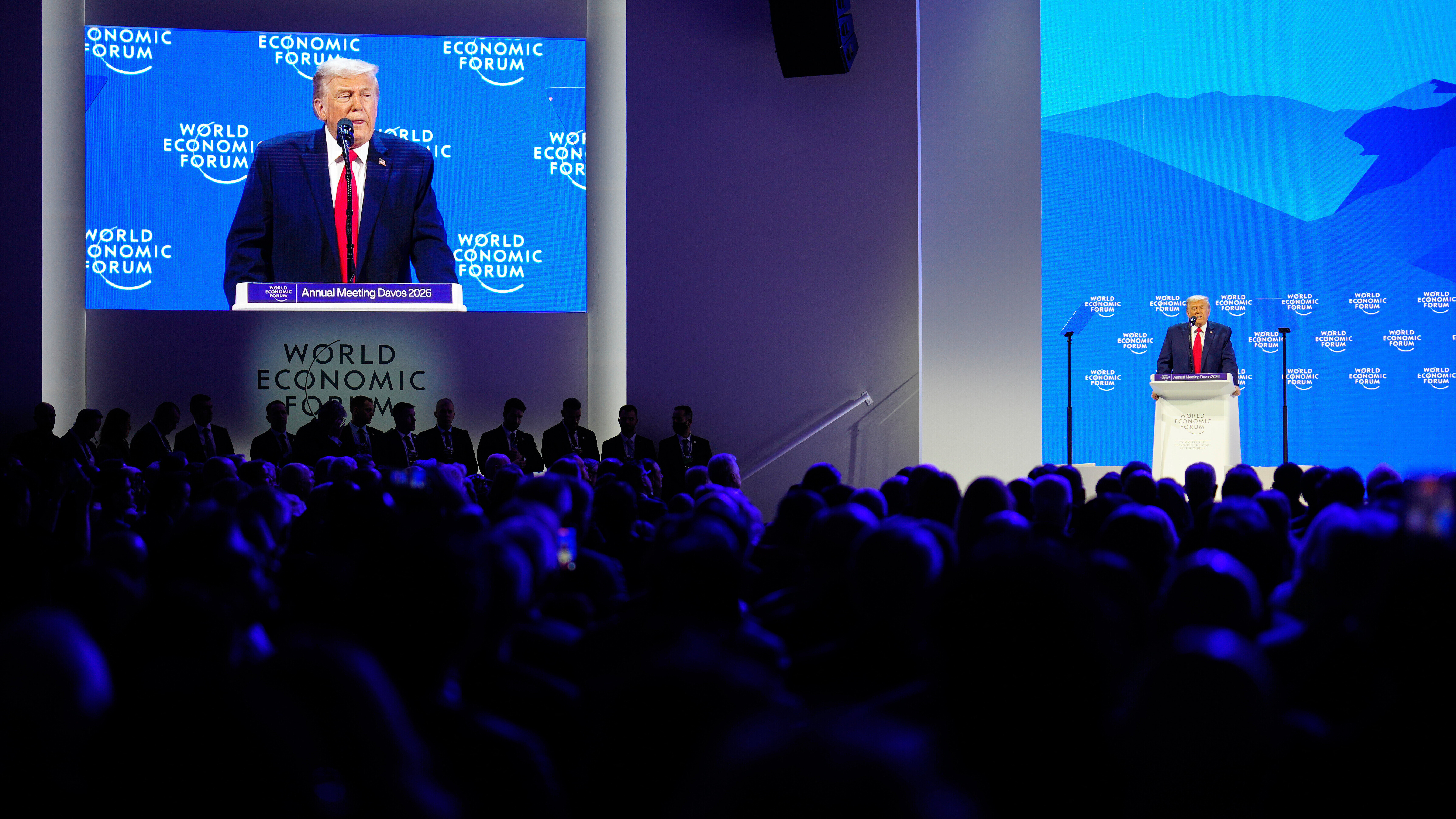 Trump am Rednerpult in Davos