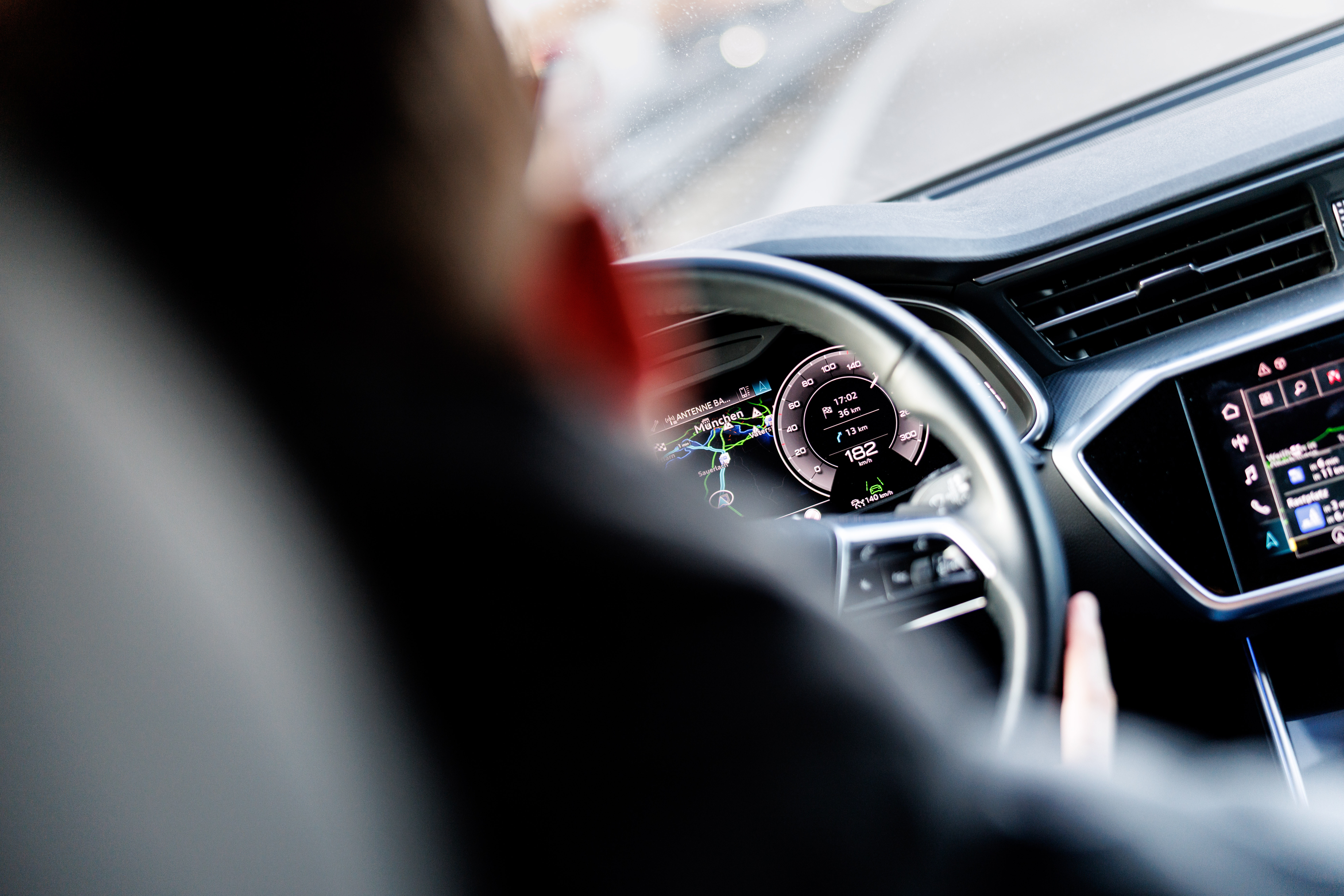 Autofahrer am Steuer