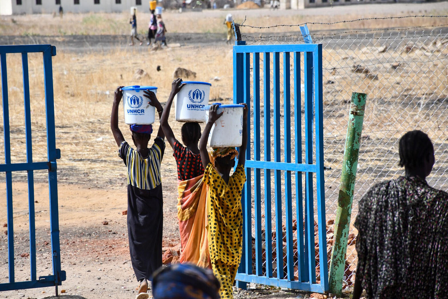 Sudanesische Familien halten sich am 13. April 2026 im Renk Transit Center auf, das für Flüchtlinge aus dem Sudan eingerichtet wurde und sich in der Stadt Renk im Bundesstaat Upper Nile im Norden des Südsudans befindet.