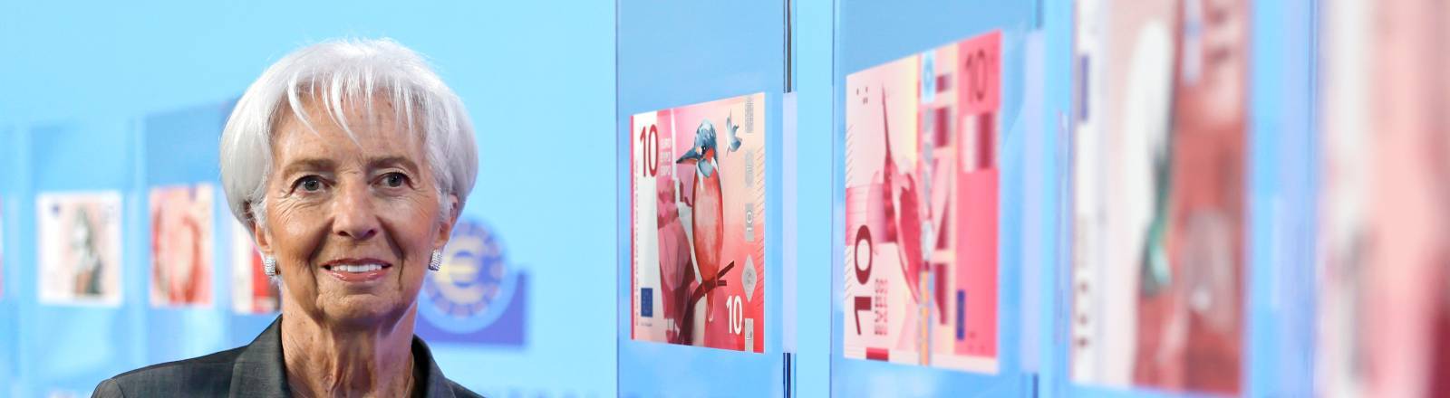 EZB-Präsidentin Christine Lagarde bei der Vorstellung von zehn Entwürfen für die neuen Euro-Banknoten im Euro-Raum in der Europäischen Zentralbank in der EZB in Frankfurt.