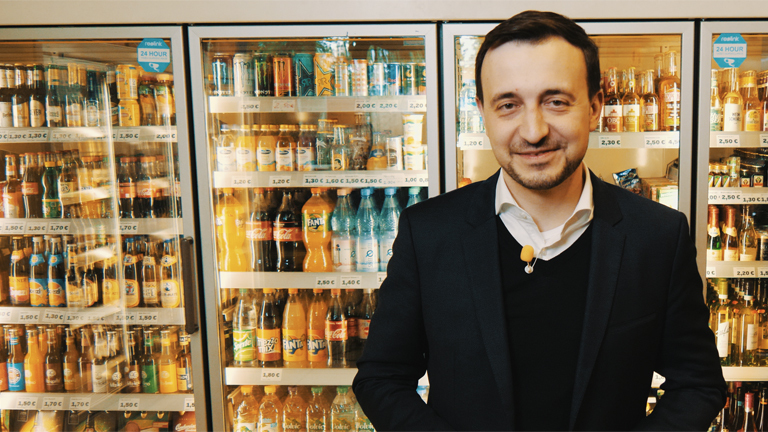 CDU Generalsekretär Paul Ziemiak im Berliner Späti