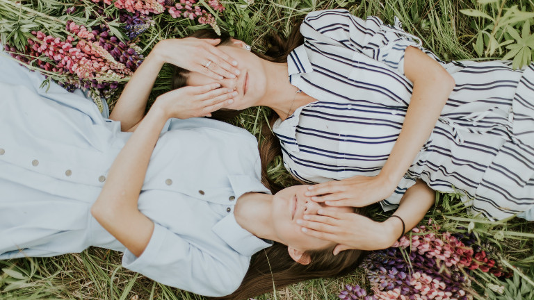 Doppelgänger: Wie viele jeder Mensch hat · Dlf Nova