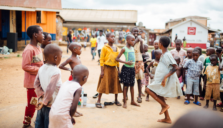 Beim Tanz-Workshop in Moroto