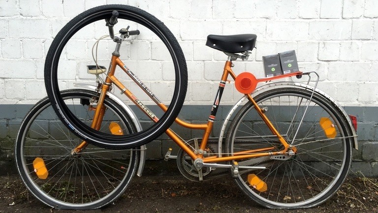 Braucht neue Pneus - Moritz Zweitfahrrad.