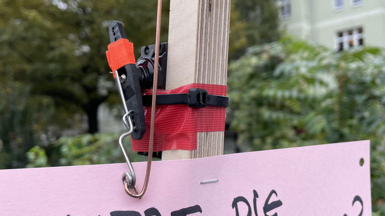 Grüß-Roboter für Nutzende der Corona-Warn-App