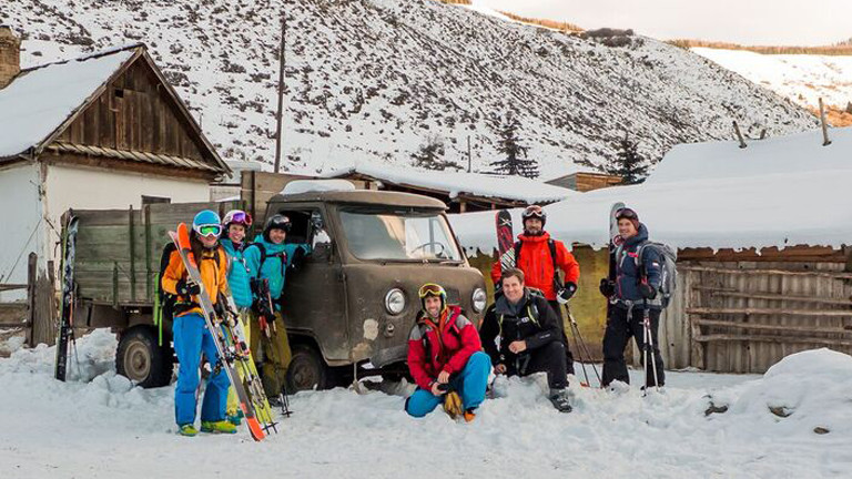 Skifahren in Kirgistan.