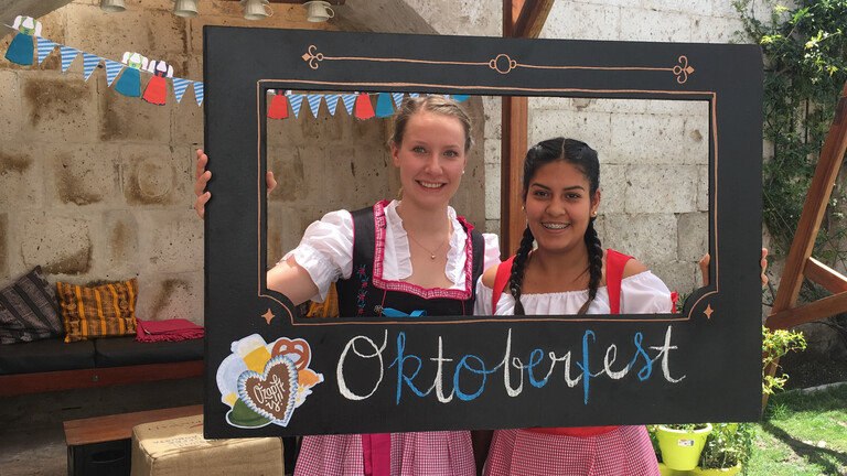 Antonia Schwoche lebt seit drei Jahren in Peru und hat dort ein Café eröffnet.