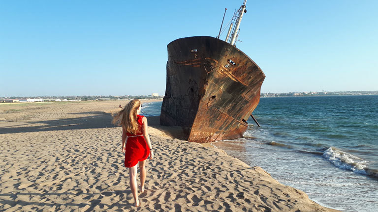 Schiffswrack in Angola