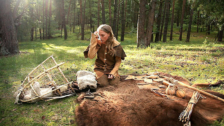 Klara-Marie Schulke im Wald