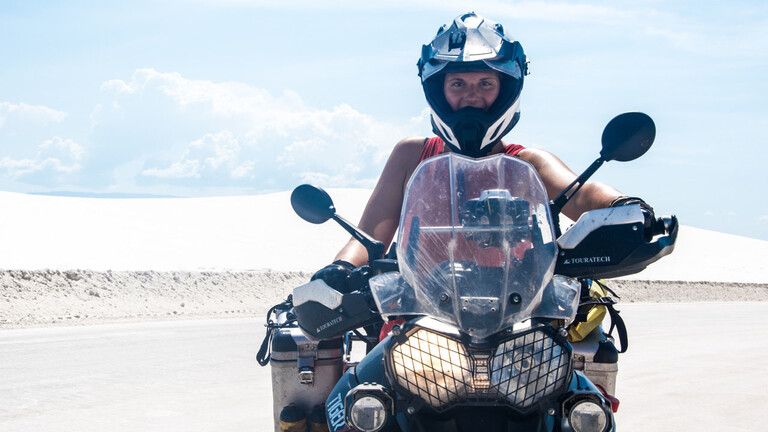 Lea Rieck auf Weltreise auf dem Motorrad