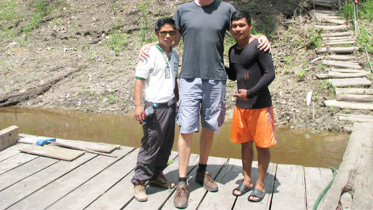 Torsten Johannknecht mit zwei Guides in Peru, sein Kopf passt nicht mehr aufs Bild und ist abgeschnitten
