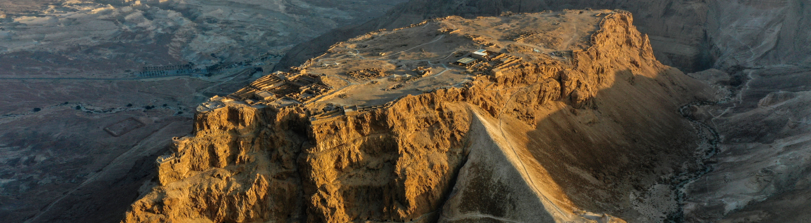 Hier verteidigten sich jüdische Zeloten gegen römische Angreifer: Die Festung Masada Nahe der östlichen Grenze Israels ist heute eine touristische Attraktion