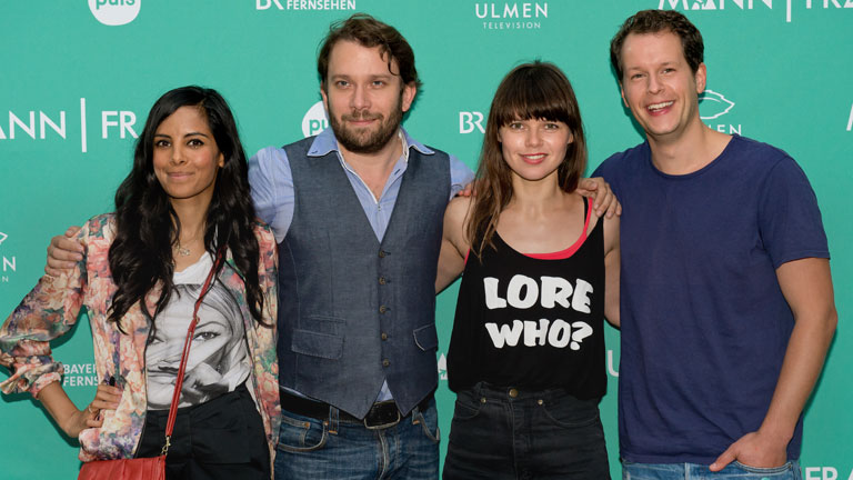 Die Schauspieler Collien Ulmen-Fernandes (l-r), Christian Ulmen, Lore Richter und Mirko Lang posieren am 03.09.2014 in München (Bayern) bei der Präsentation der Webserie «Mann/Frau» .