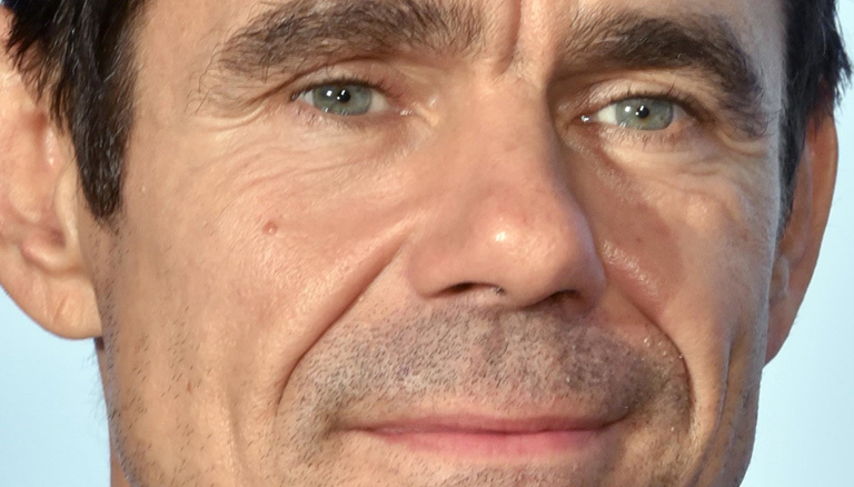 Der Regisseur Tom Tykwer am 30.09.2017 in Köln auf dem roten Teppich