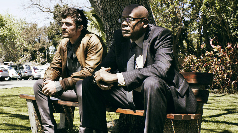 Orlando Bloom (l) als Brian Epkeen und Forest Whitaker als Ali Sokhela in einer Szene des Kinofilms "Zulu" .