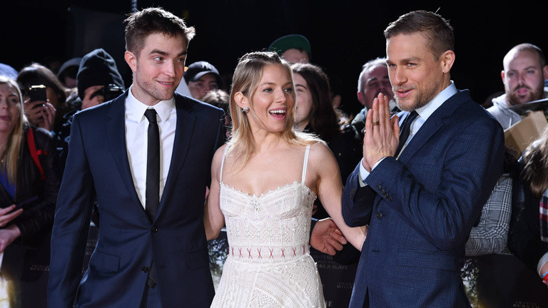 Robert Pattinson, Sienna Miller und Charlie Hunnam bei der Premiere von "Lost City of Z" in London 16.2.2017.