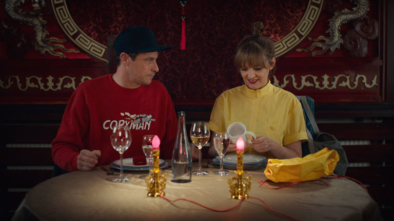 "Zwei im Falschen Film" von Laura Lackmann mit Laura Tonke und Marc Hosemann