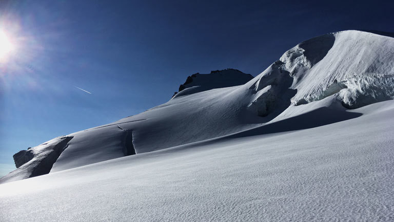 Schneebedeckte Alpen