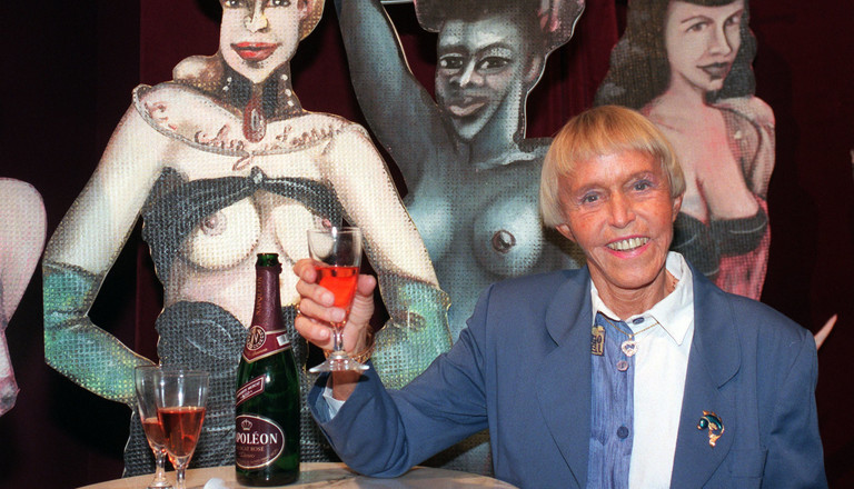 Beate Uhse 1996 bei der Eröffnung des Berliner Erotik-Museums