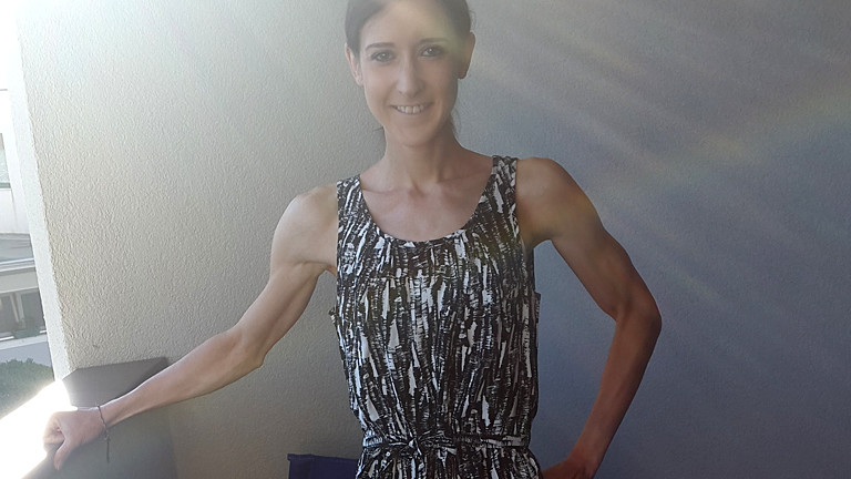 Extrem dünne Frau