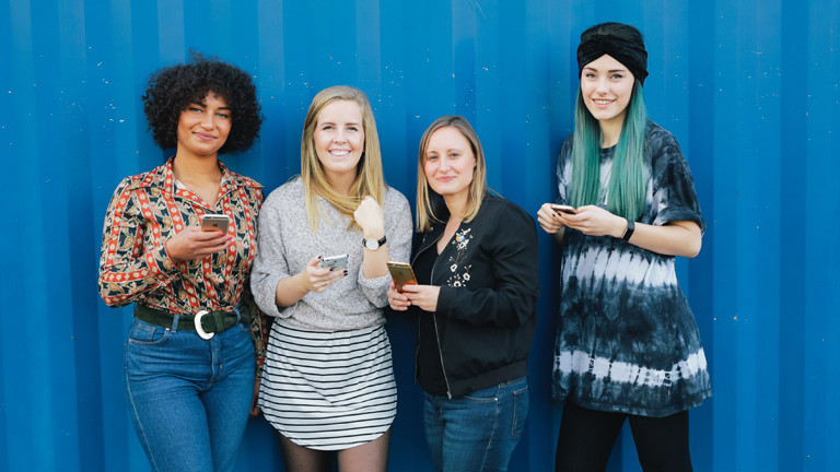Naina, Claire und Farah  und Verena Lammert von Mädelsabende 