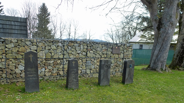 In Kuschwarda hat Elke einen winzigen deutschen Friedhof entdeckt.