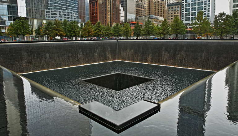 Das 9/11-Memorial am Ground Zero in New York