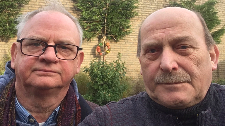 Willem und Gie, sind Cousins, wohnen im gleichen Dorf. Aber einer ist Holländer, der andere Belgier.