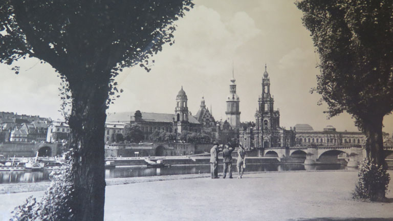 Ein Blick auf das alte Stadtpanorama von Dresden