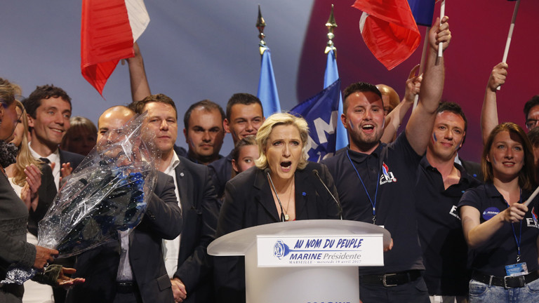 Einhundert Der Front National Und Die Gespaltene Nation Dlf Nova