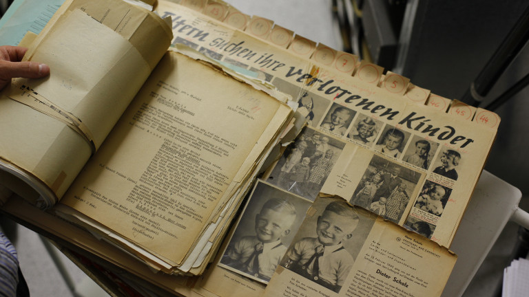 DRK - Suchdienst München: Steckbrief des nach dem Luftangriff auf Dresden am 13. Februar 1945 vermissten Kindes Dieter Scholz und Informationen über den möglichen Verbleib - 2010