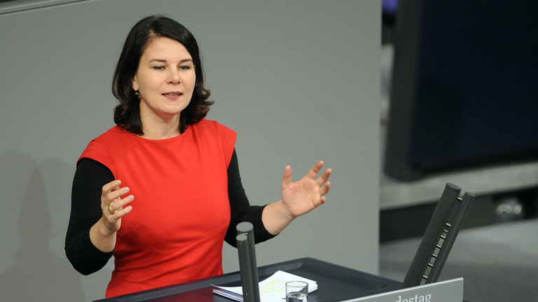 Die Bundestagsabgeordnete Annalena Baerbock (Bündnis 90/Die Grünen) 2014 im Bundestag.