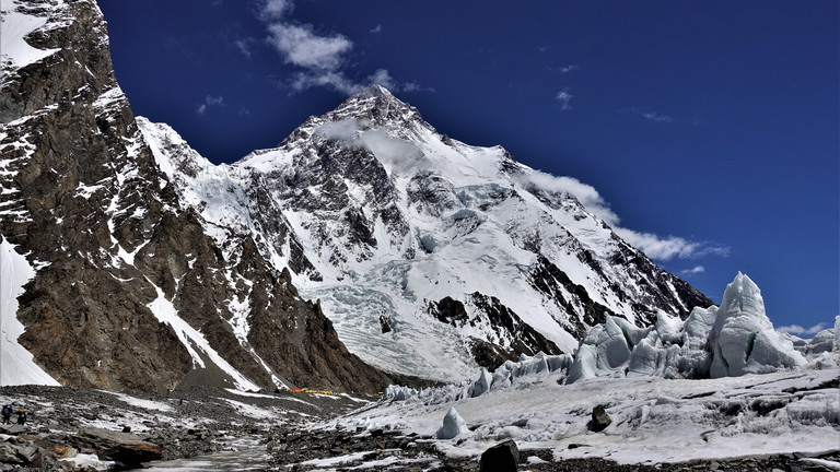 Sicht auf das Basislager am K2