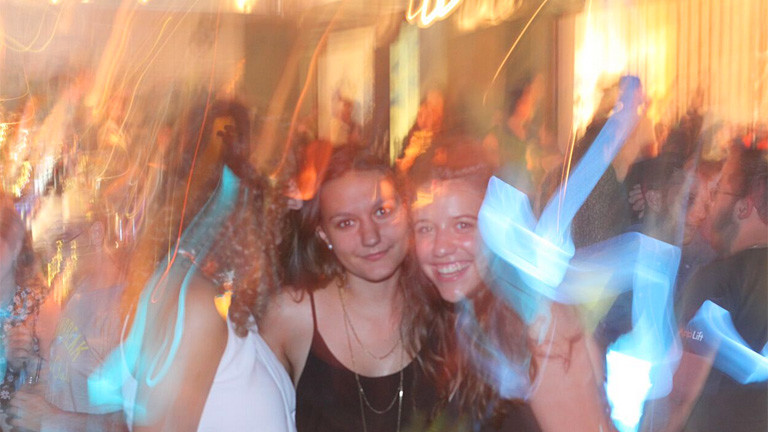 Mädchen im Club