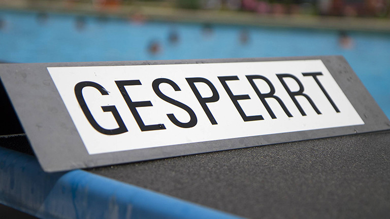 Schwimmbecken ist gesperrt.