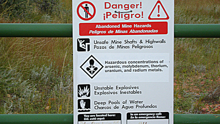 Gefahrenhinweis beim Riley Pass