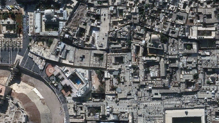 Die Satellitenaufnahme zeigt die Altstadt Aleppos vor der Zerstörung durch den Bürgerkrieg 2010.
