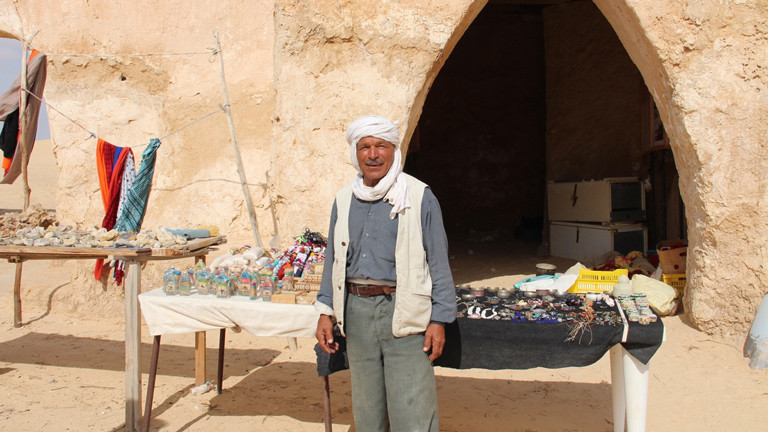 Souvenirhändler Salem Ben Said in Mos Espa leidet unter dem Tourismusmangel
