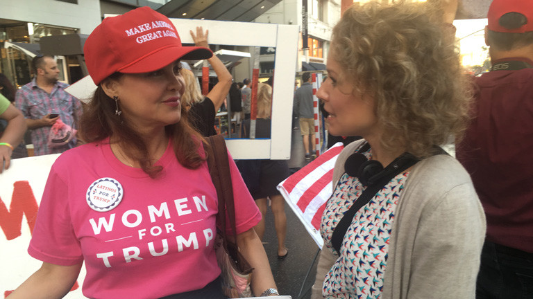 Ingrid Müller (Halb-Deutsche, halb Amerikanerin) und Hanna Ender