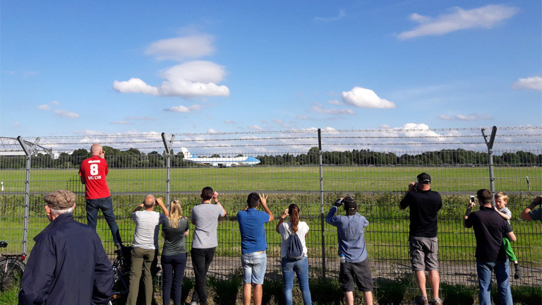 Planespotter sichten die Air Force One.