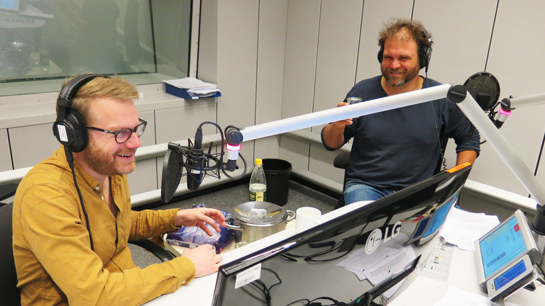 Christian und Paulus testen Gin