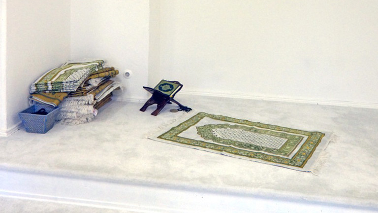Gebetsraum der Moschee
