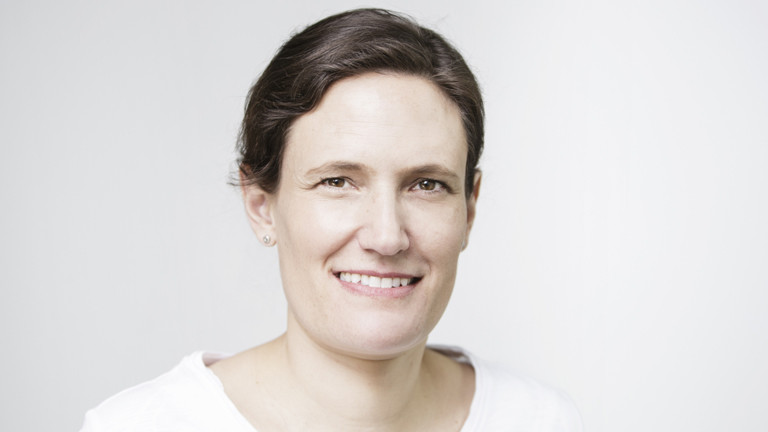 Julia Offe
