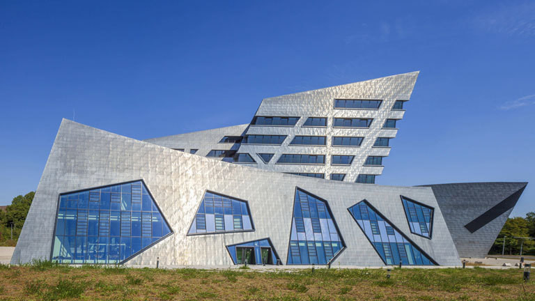 Zentralgebäude der Uni Lüneburg entworfen vom Architekten Daniel Libeskind.
