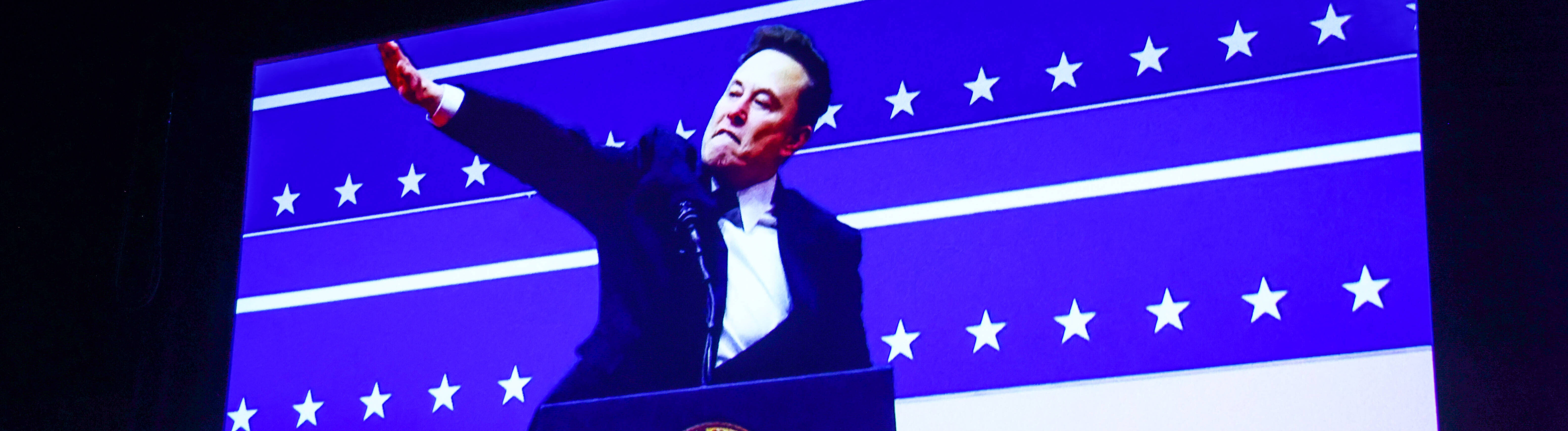 Beim World News Media Congress im Mai 2025 in Krakau wird der Clip mit Elon Musks Hitlergruß gezeigt.