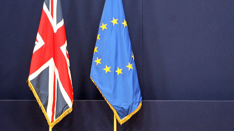 Britische und Europäische Flagge