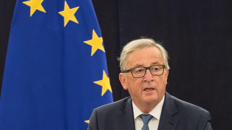 EU-Kommissionspräsident Juncker vor EU-Fahne (14.9.2016)